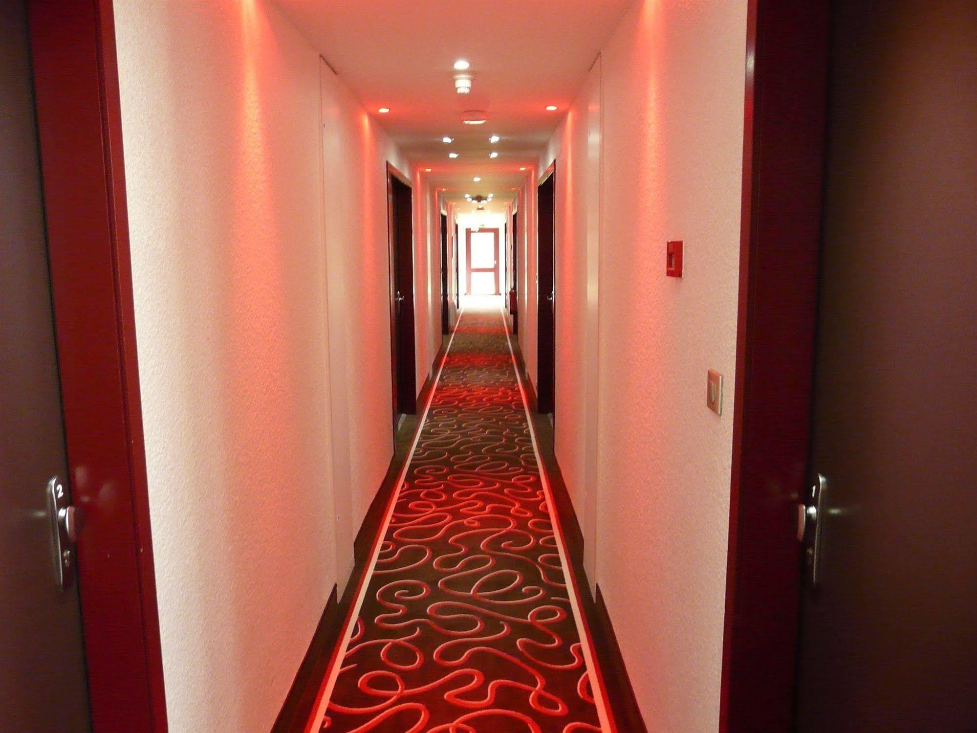 Hôtel Inn Design Resto Novo Vannes Theix Exterior foto